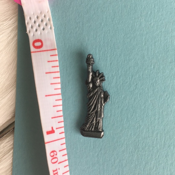 Statue of Liberty pin brooch tie pin silver - Picture 6 of 8